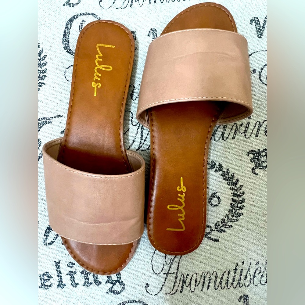Lulu’s- Tan vegan leather slides